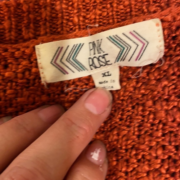 Burnt orange long sleeve sweater - Picture 3 of 3